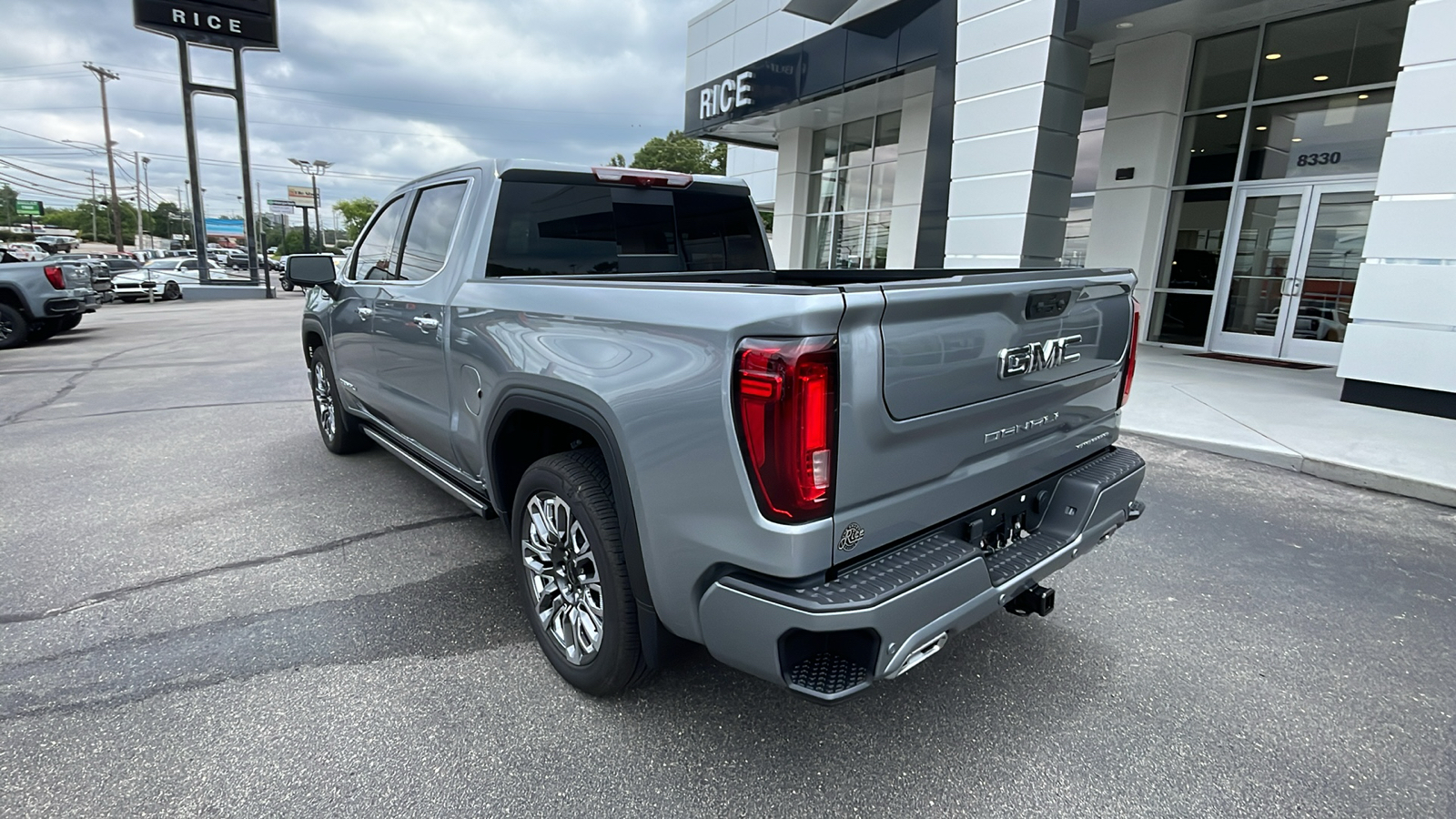 2024 GMC Sierra 1500 Denali Ultimate 3