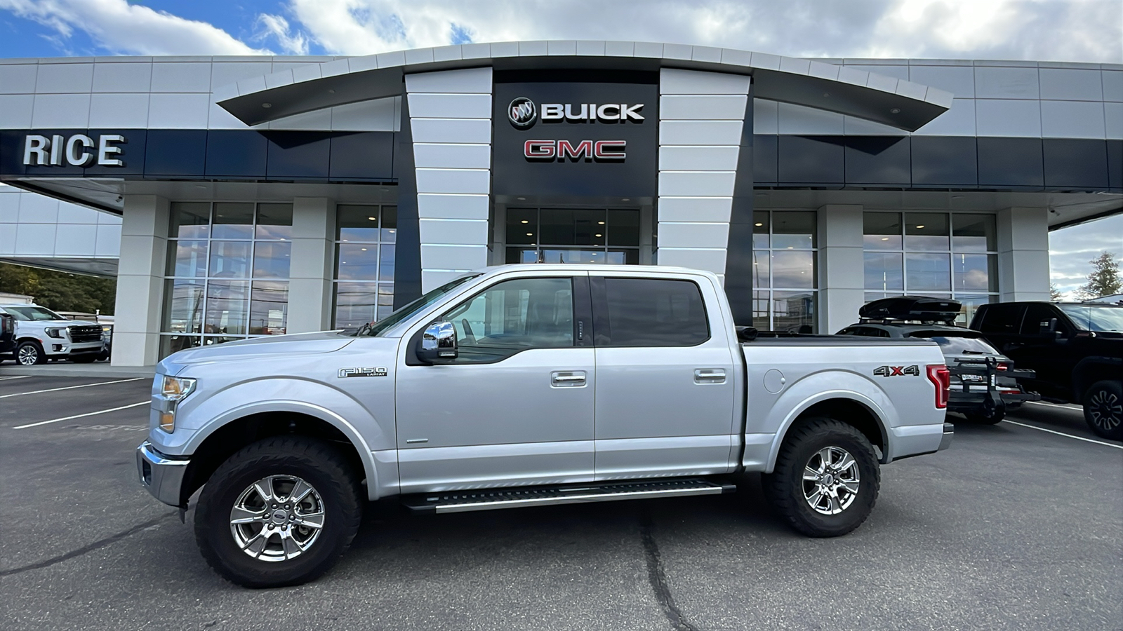 2016 Ford F-150 Lariat 1