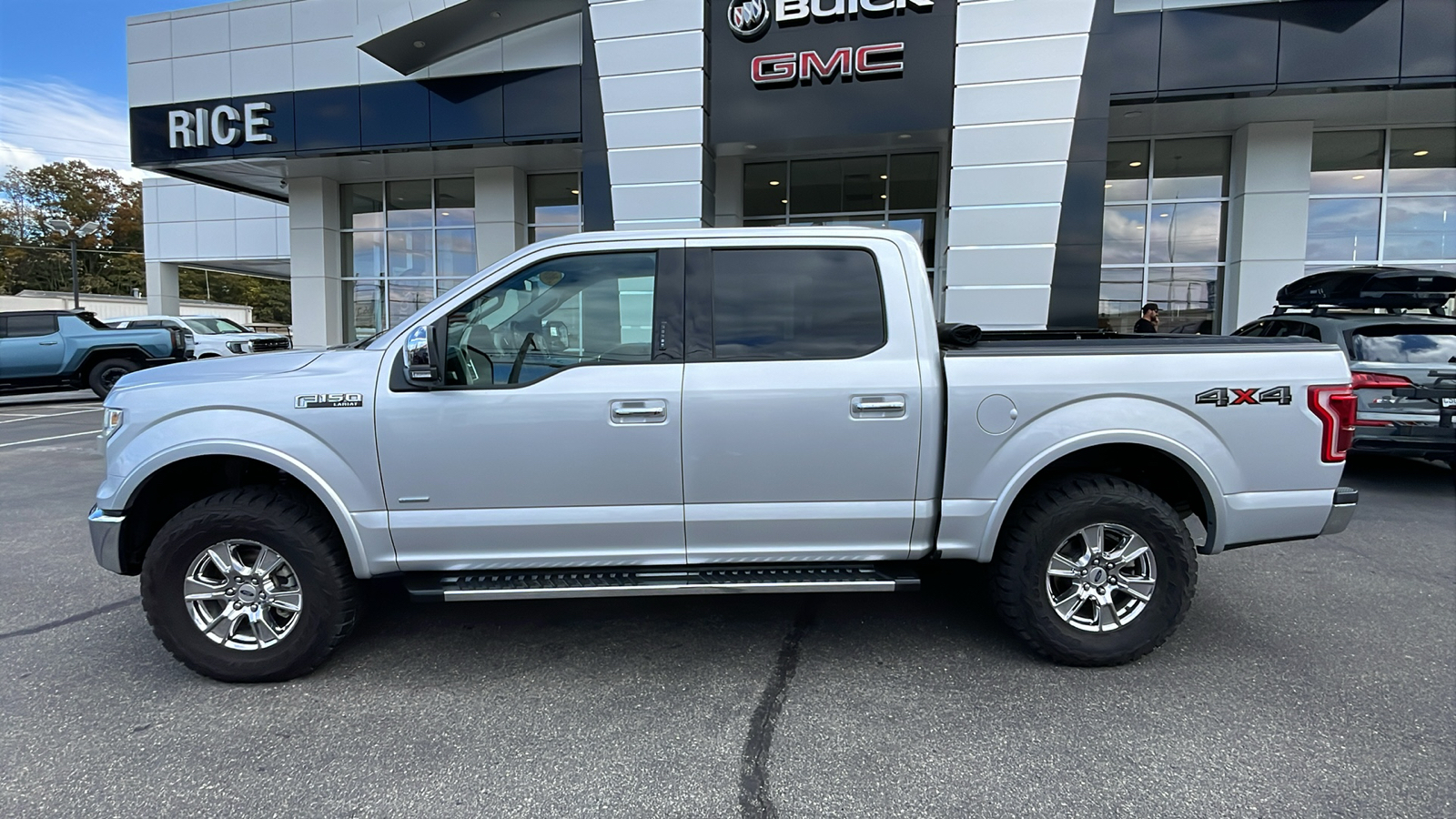 2016 Ford F-150 Lariat 2