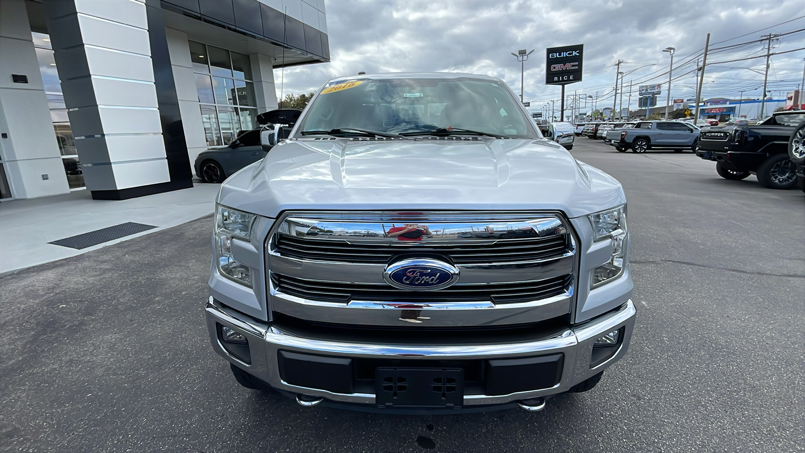 2016 Ford F-150 Lariat 9