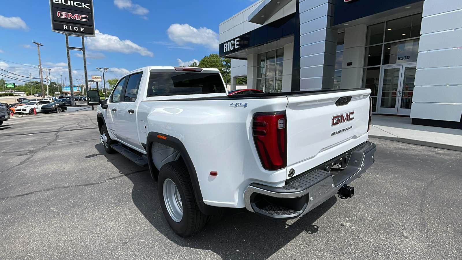 2024 GMC Sierra 3500HD Pro 3