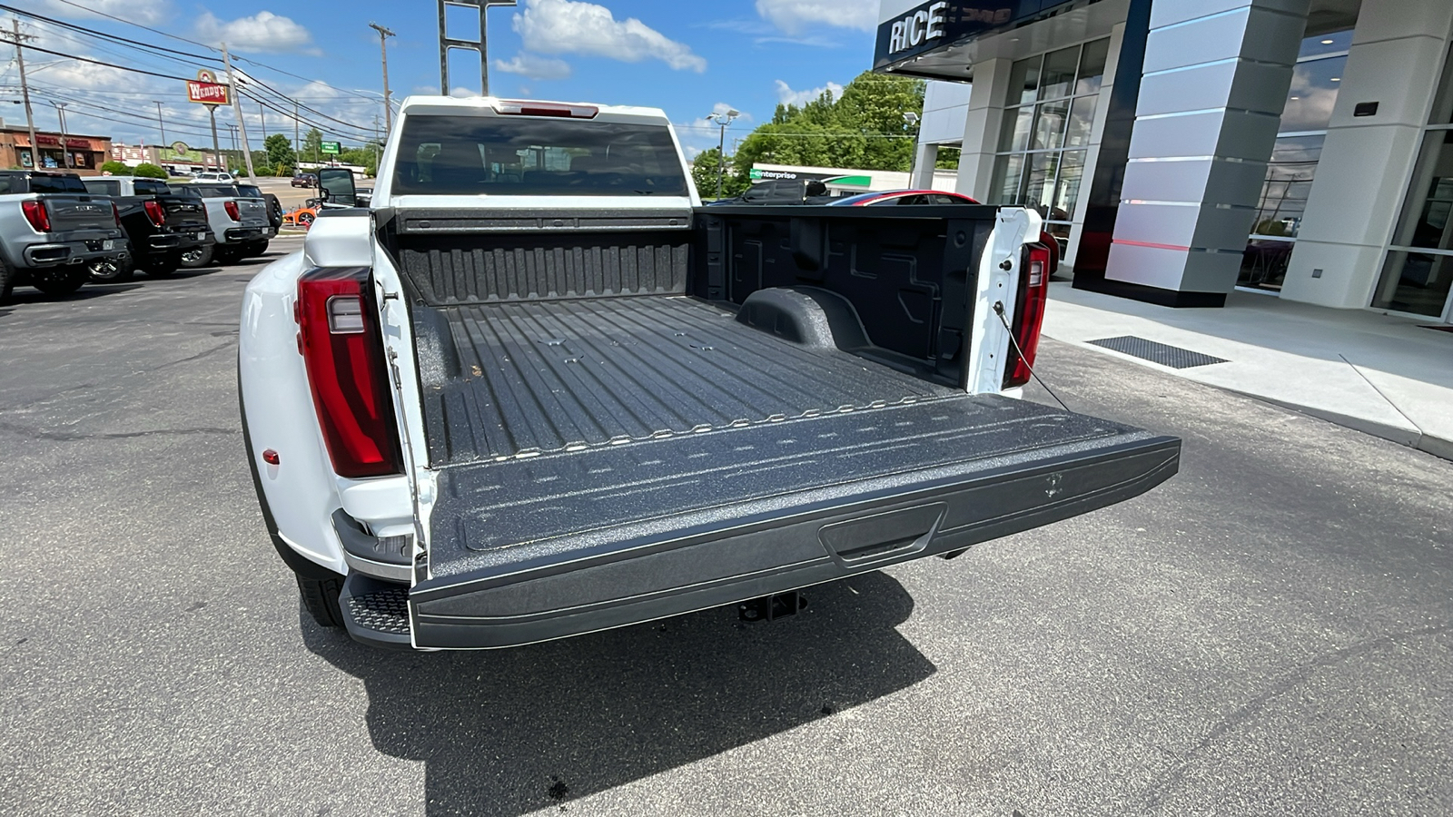 2024 GMC Sierra 3500HD Pro 5