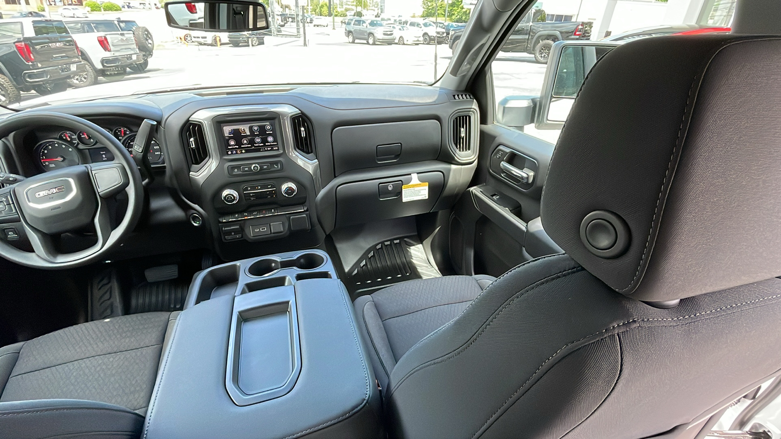 2024 GMC Sierra 3500HD Pro 27