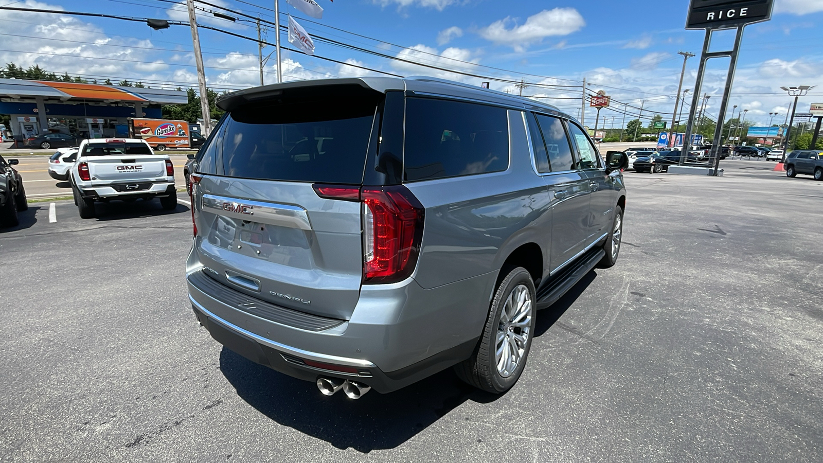 2024 GMC Yukon XL Denali 6