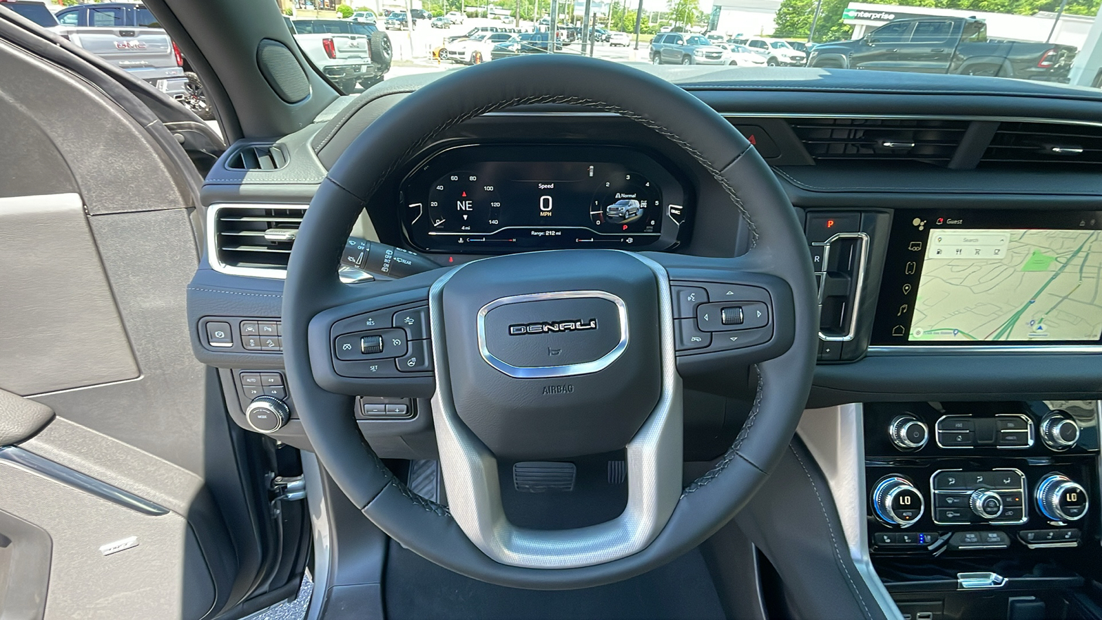 2024 GMC Yukon XL Denali 17