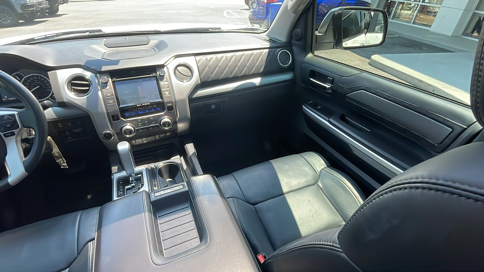 2016 Toyota Tundra Platinum 29