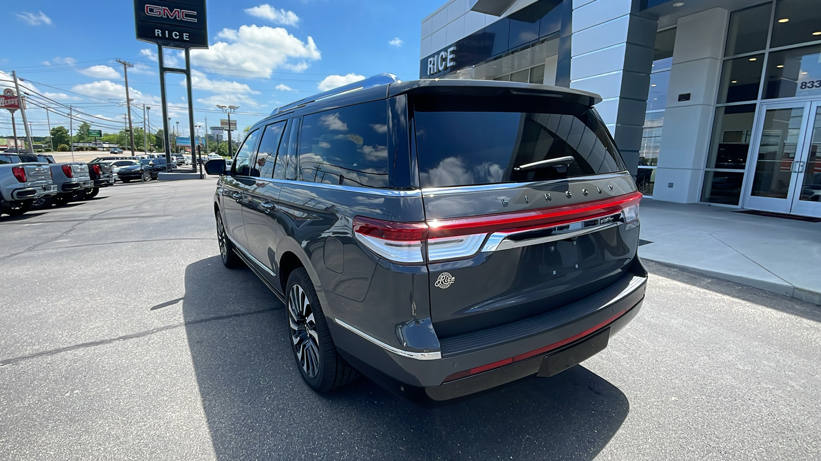 2022 Lincoln Navigator L Black Label 3