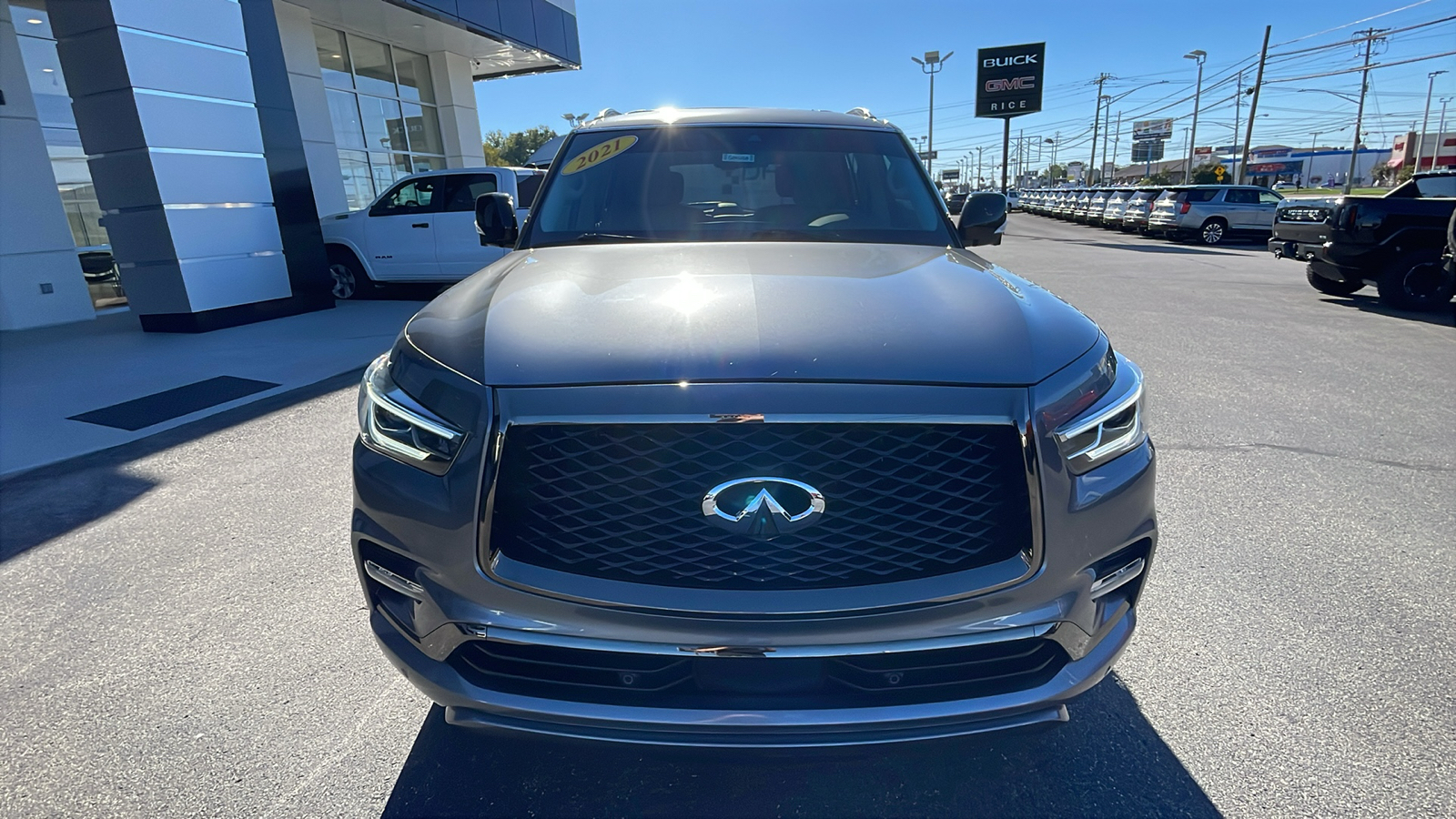 2021 INFINITI QX80 Premium Select 9