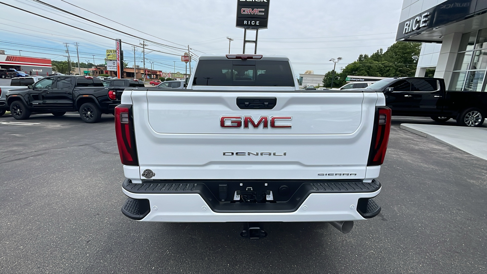 2024 GMC Sierra 2500HD Denali 4