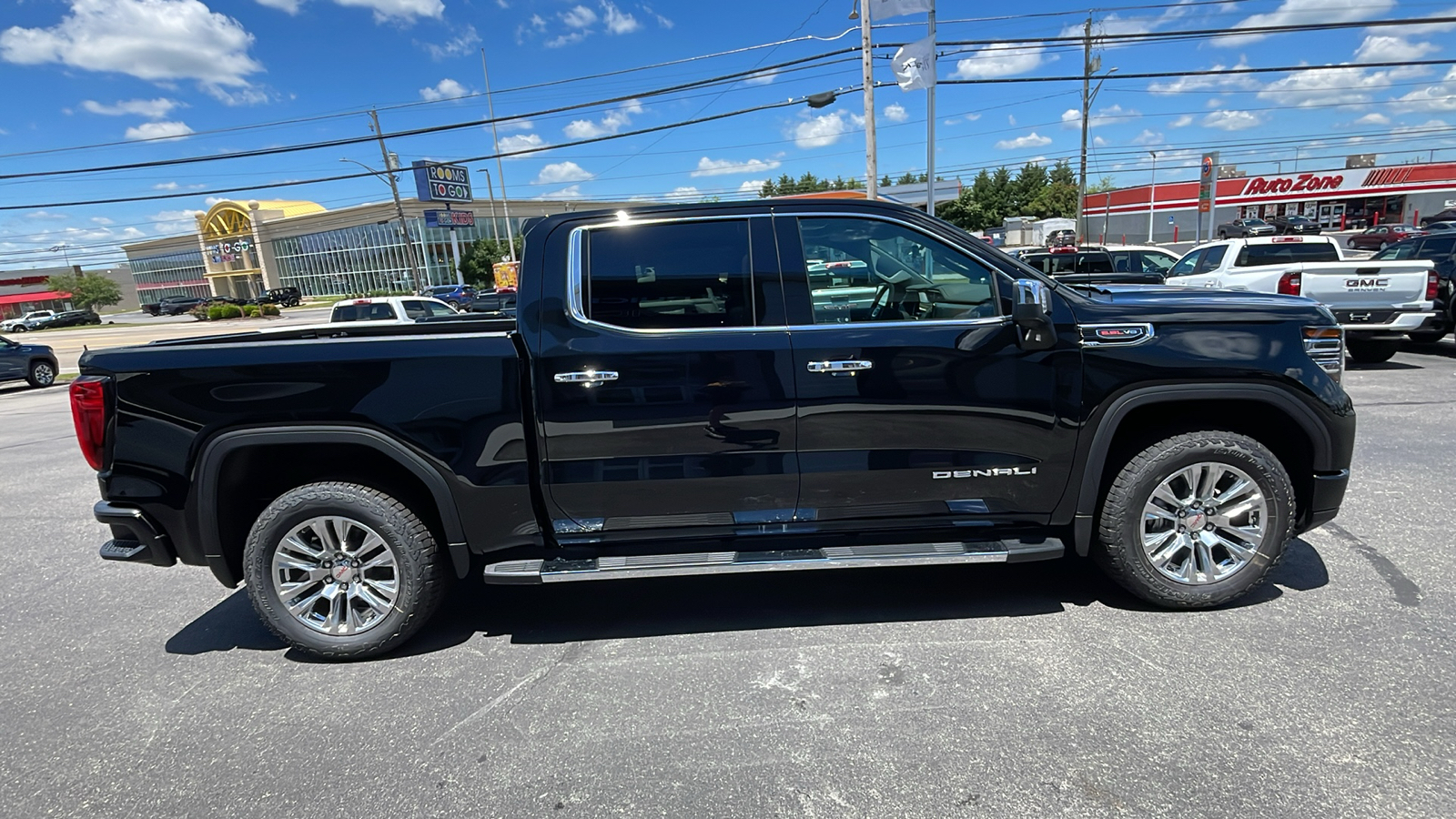 2024 GMC Sierra 1500 Denali 8