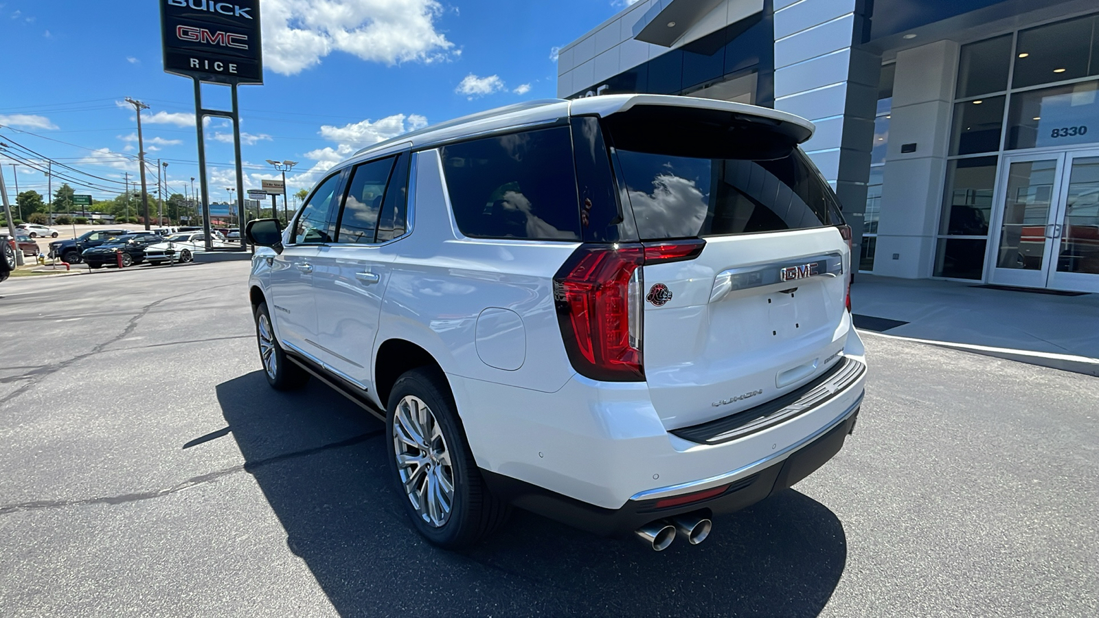 2024 GMC Yukon Denali 3