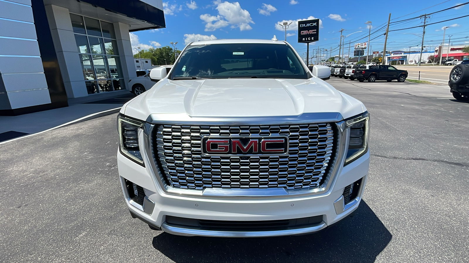 2024 GMC Yukon Denali 9