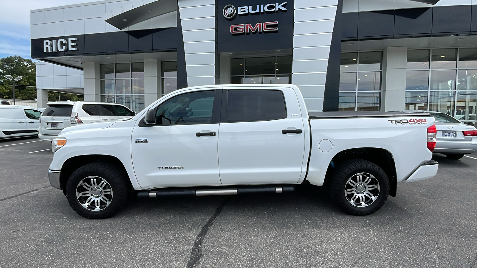 2017 Toyota Tundra SR5 2