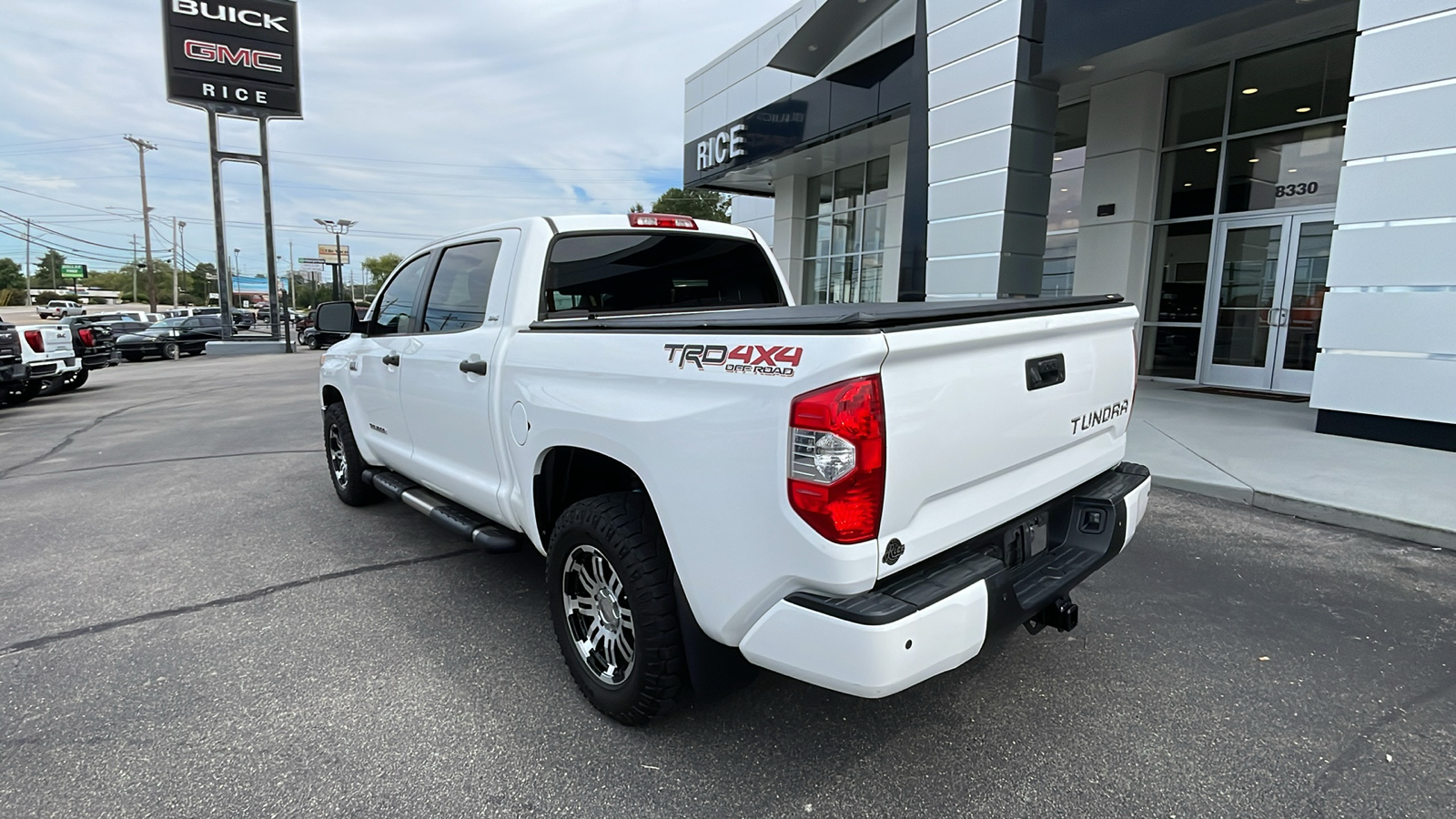 2017 Toyota Tundra SR5 3