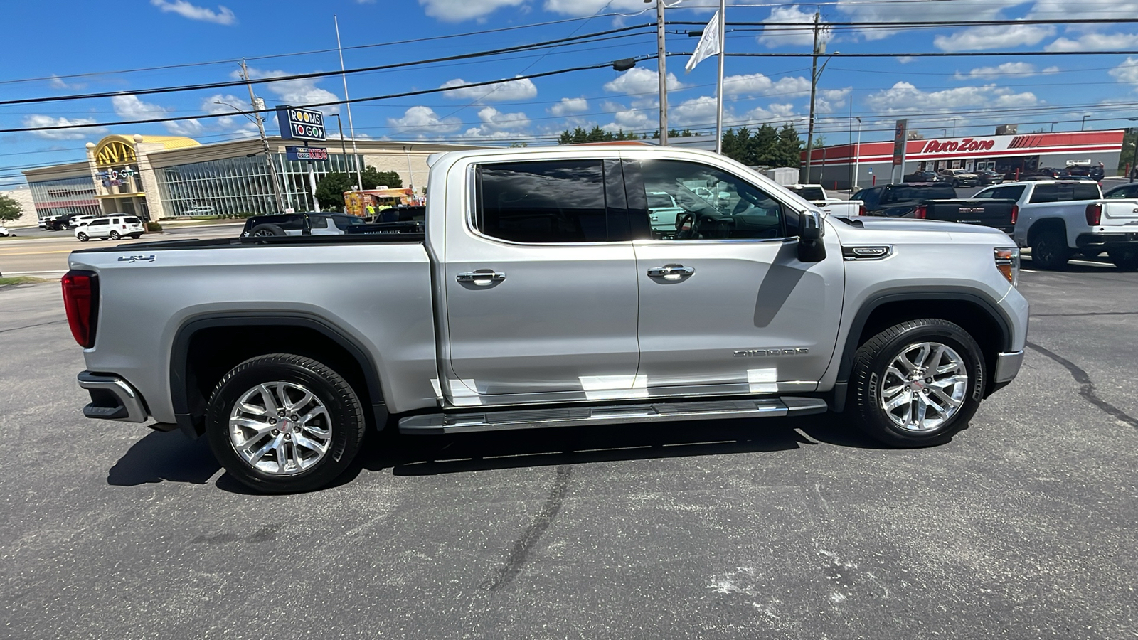 2019 GMC Sierra 1500 SLT 8