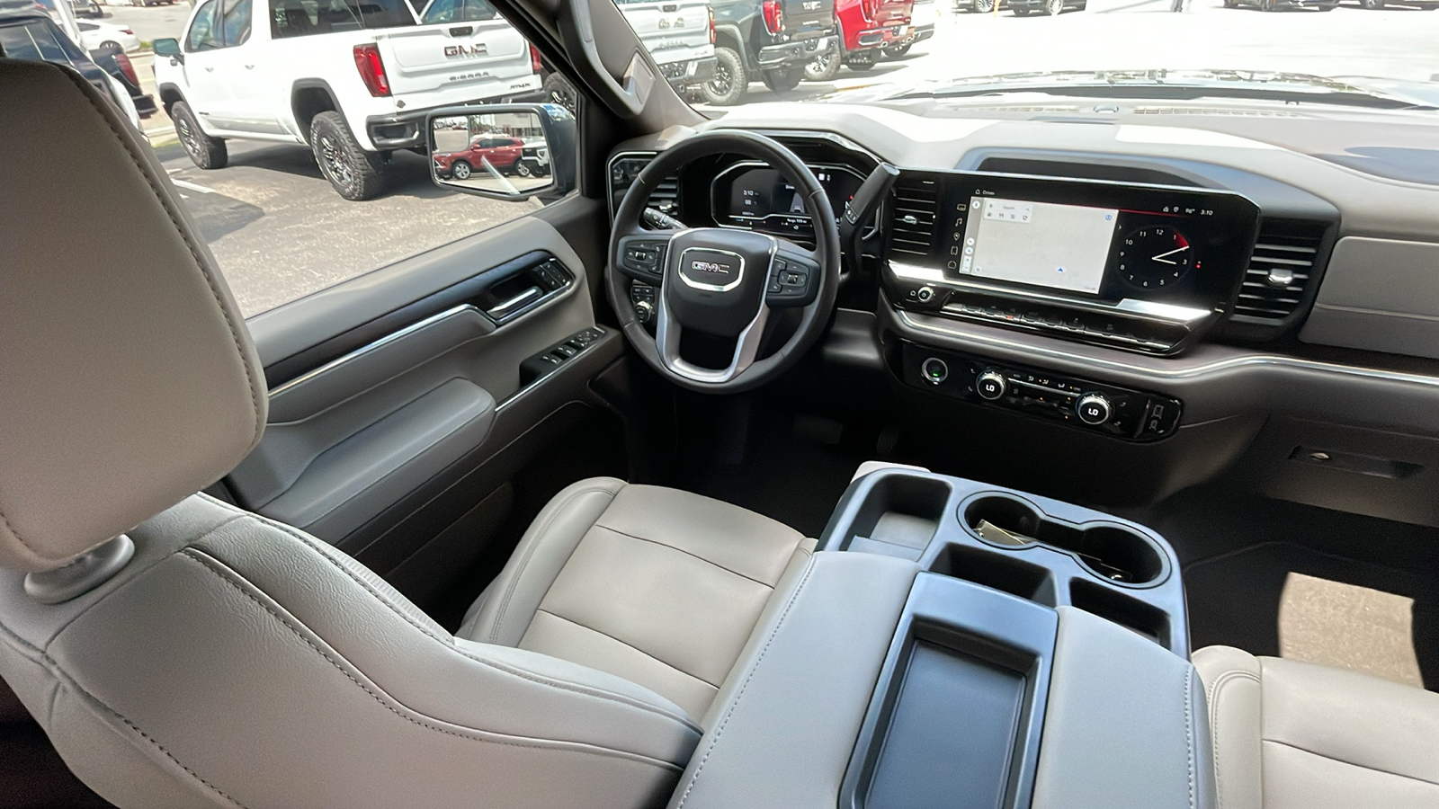 2022 GMC Sierra 1500 SLT 27