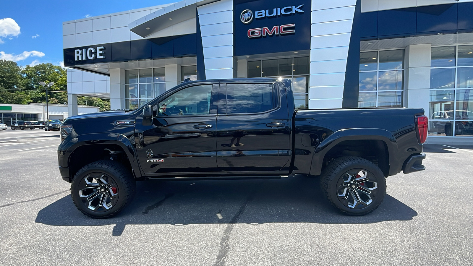 2024 GMC Sierra 1500 AT4 2