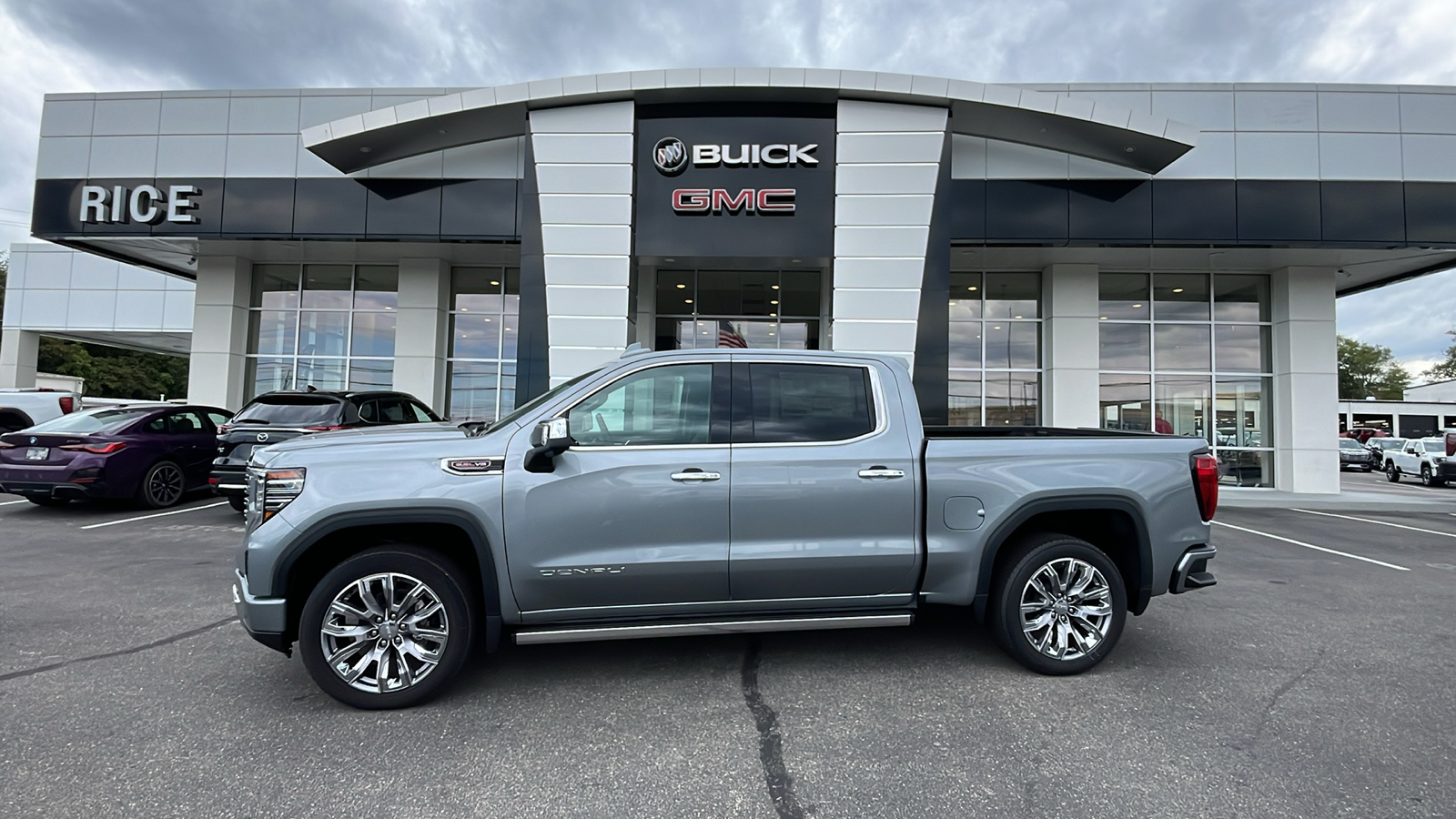 2024 GMC Sierra 1500 Denali 1