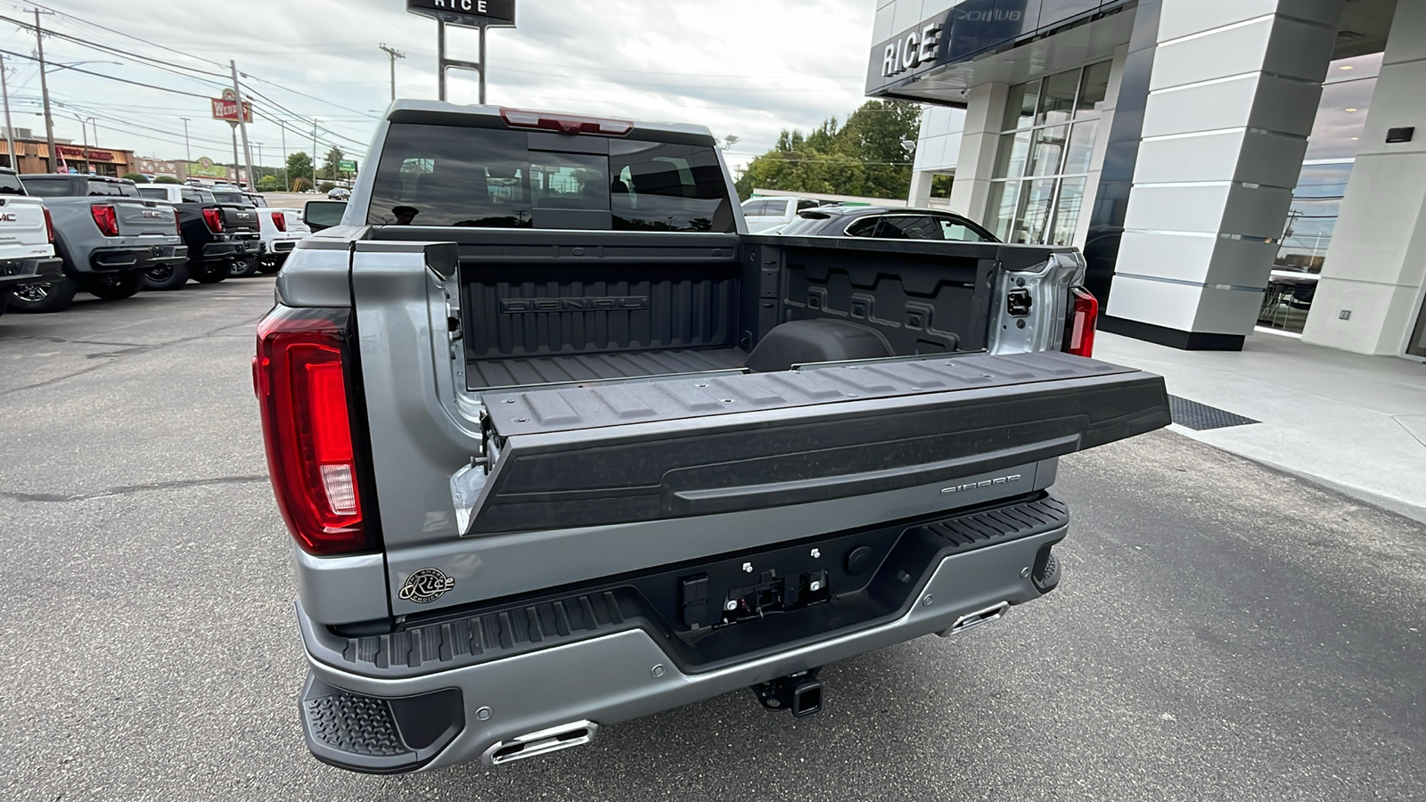 2024 GMC Sierra 1500 Denali 5