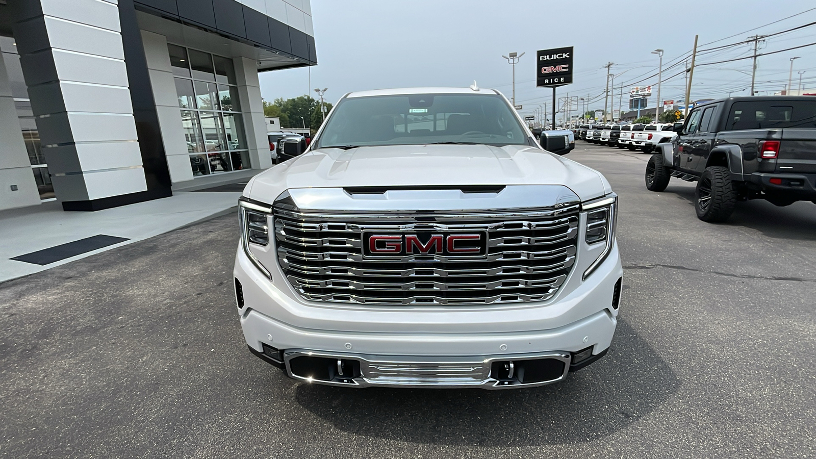 2024 GMC Sierra 1500 Denali 10