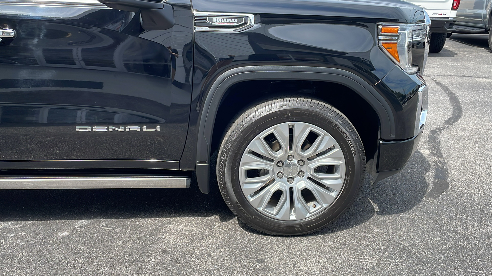 2021 GMC Sierra 1500 Denali 9