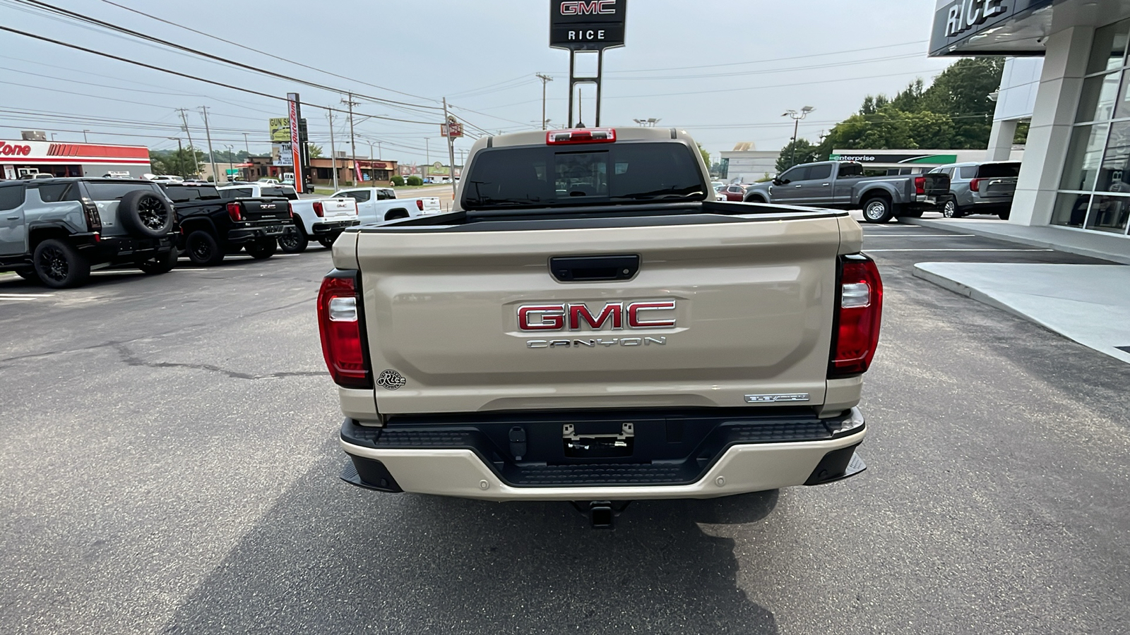 2024 GMC Canyon Elevation 4