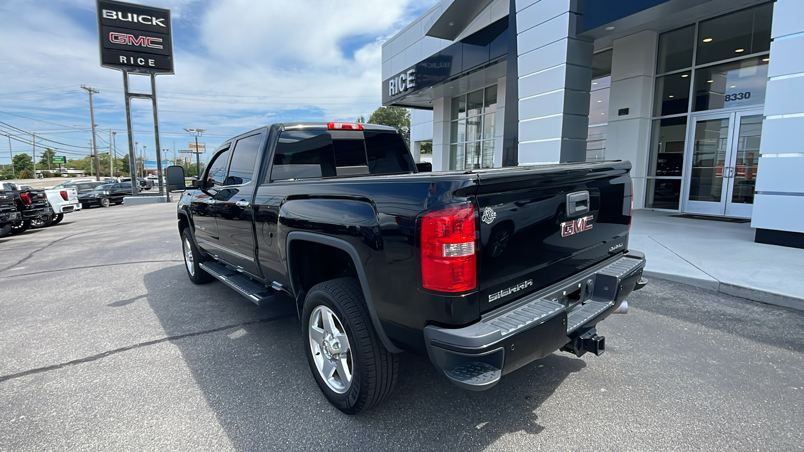 2015 GMC Sierra 2500HD Denali 3