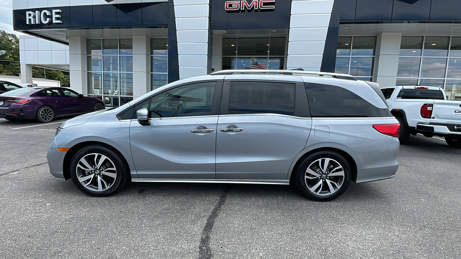 2021 Honda Odyssey Touring 2