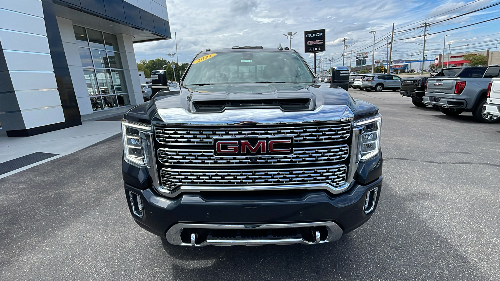 2021 GMC Sierra 2500HD Denali 10