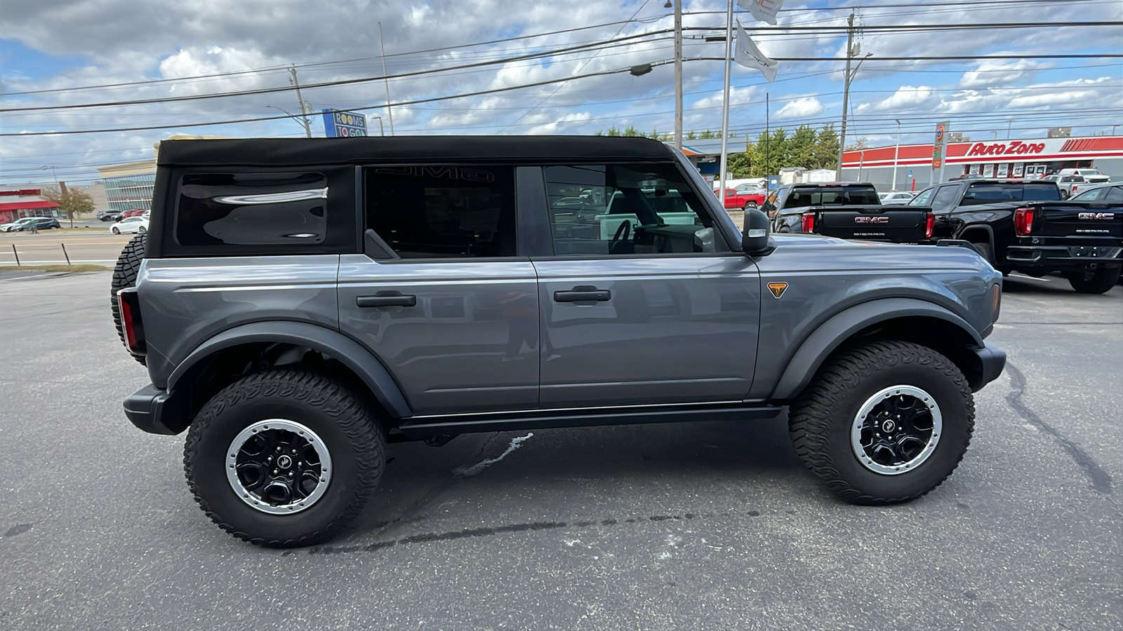 2023 Ford Bronco Badlands 7