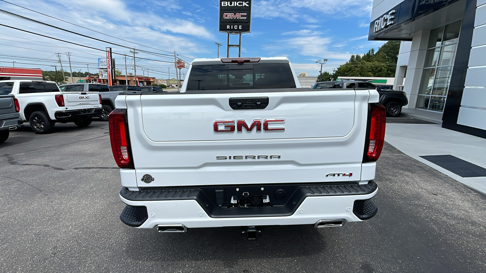 2024 GMC Sierra 1500 AT4 4