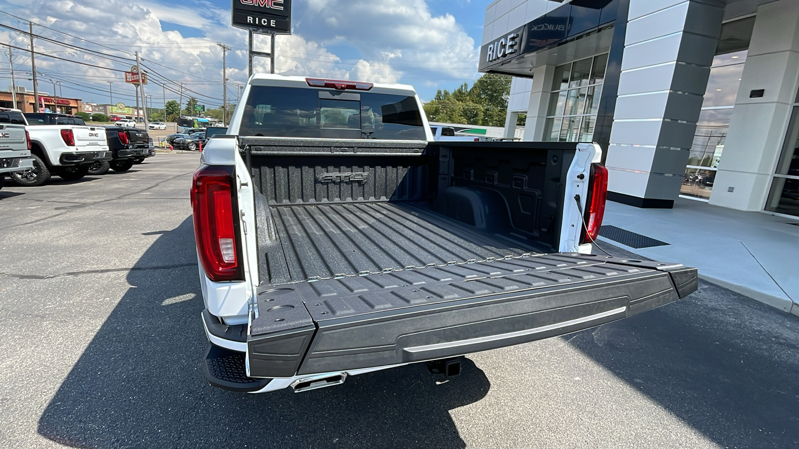 2024 GMC Sierra 1500 AT4 6