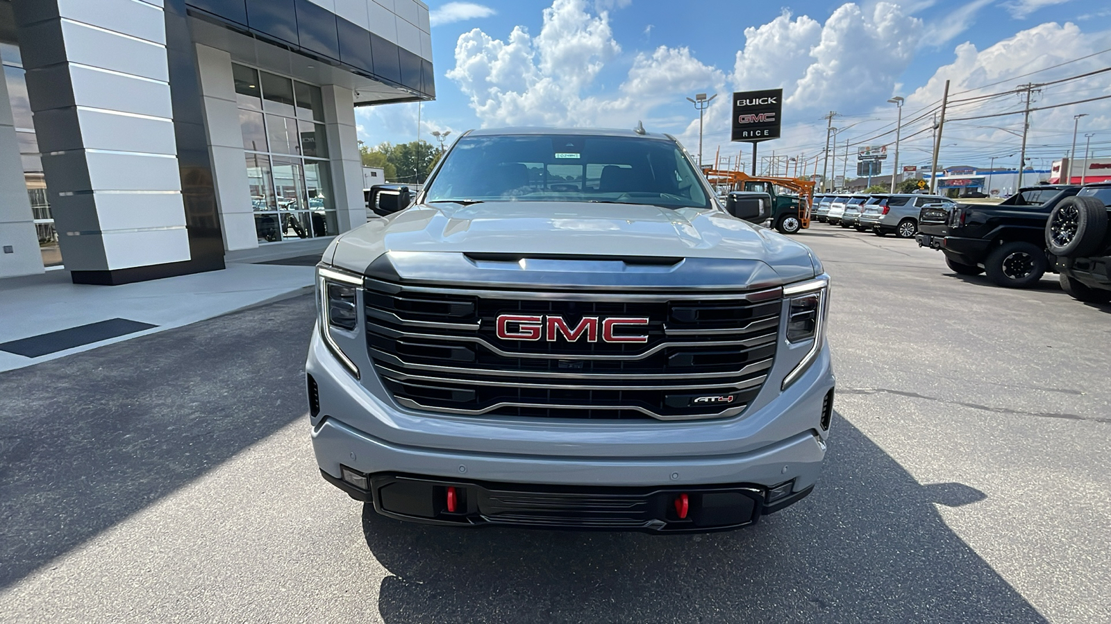 2024 GMC Sierra 1500 AT4 10