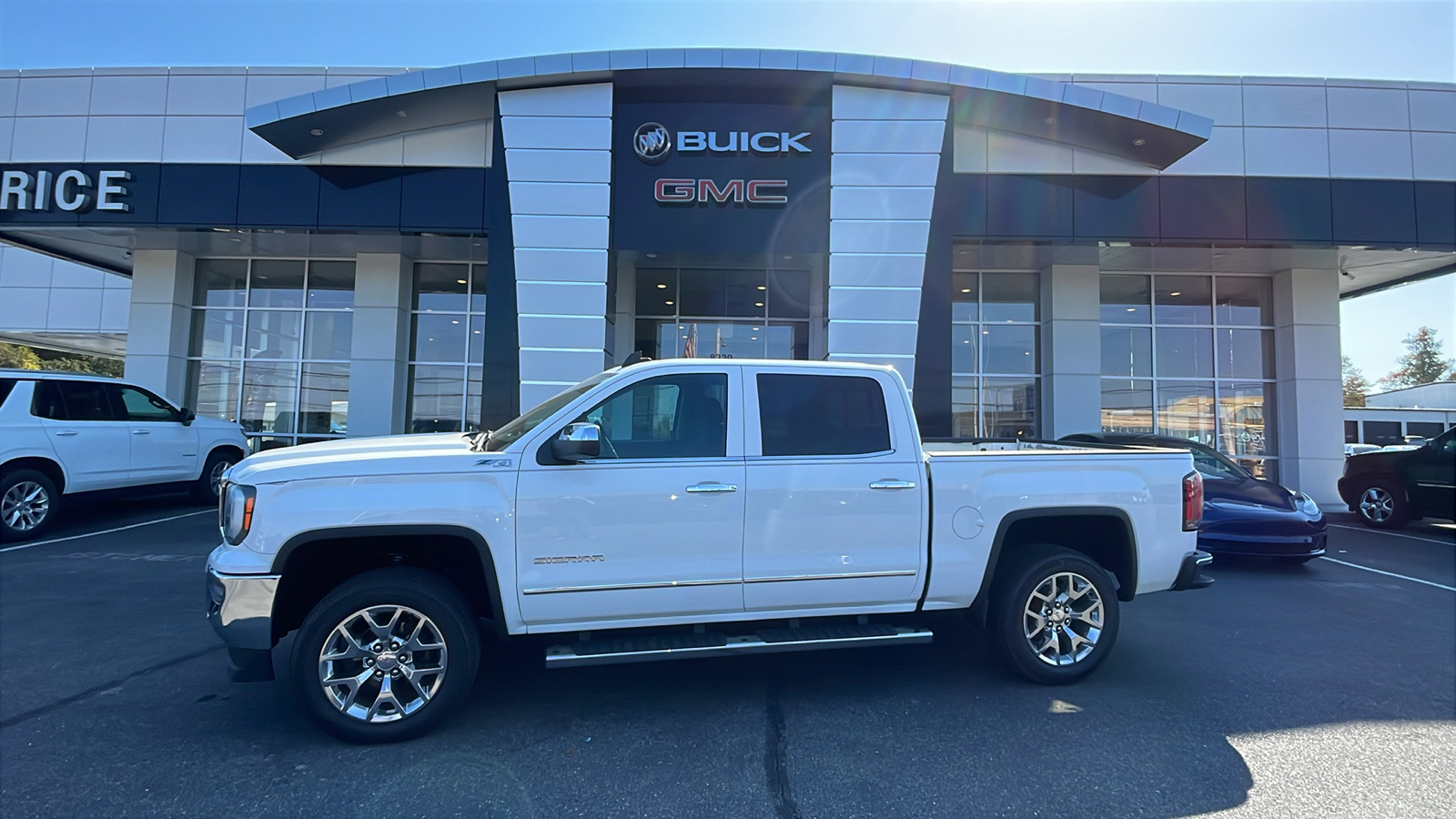 2016 GMC Sierra 1500 SLT 1