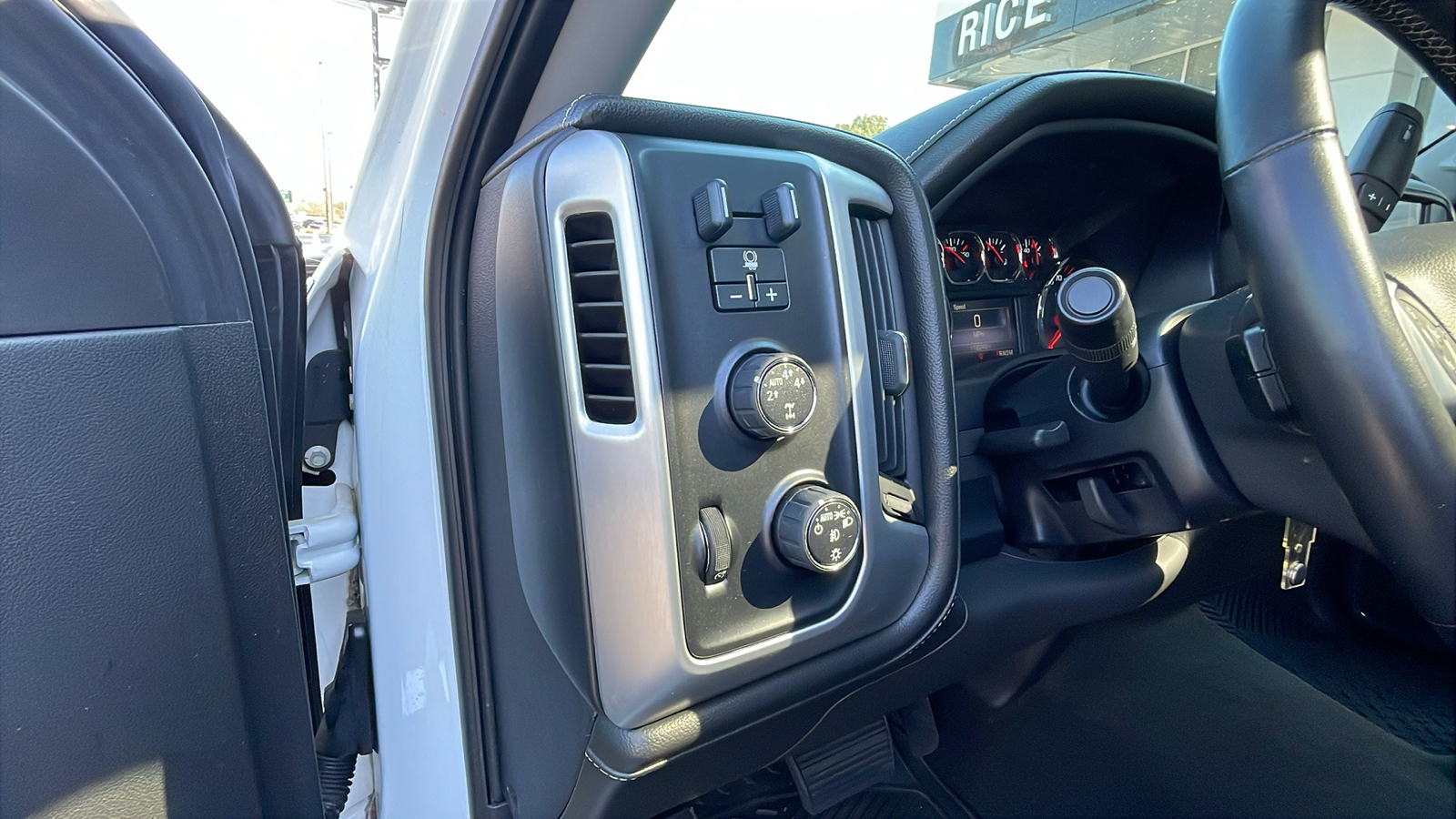 2016 GMC Sierra 1500 SLT 13