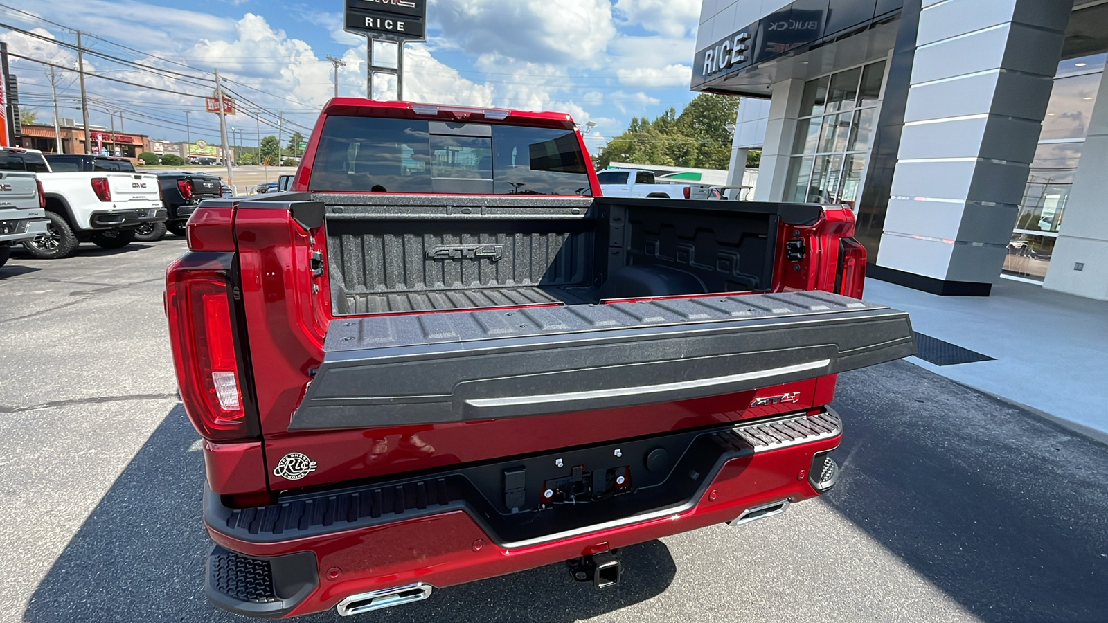 2024 GMC Sierra 1500 AT4 5