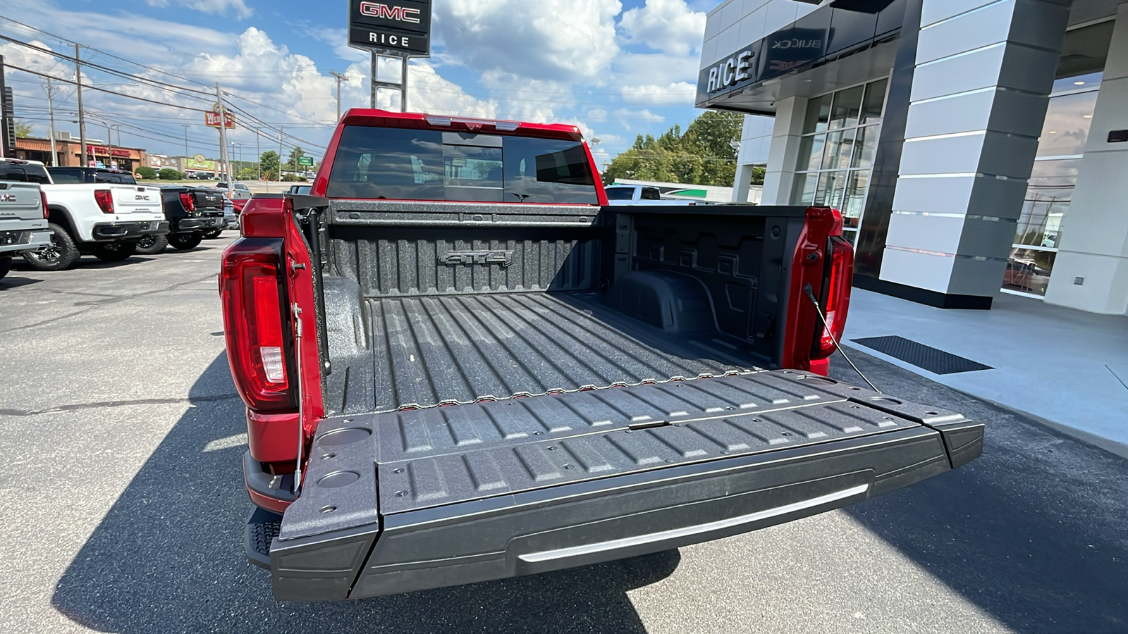 2024 GMC Sierra 1500 AT4 6