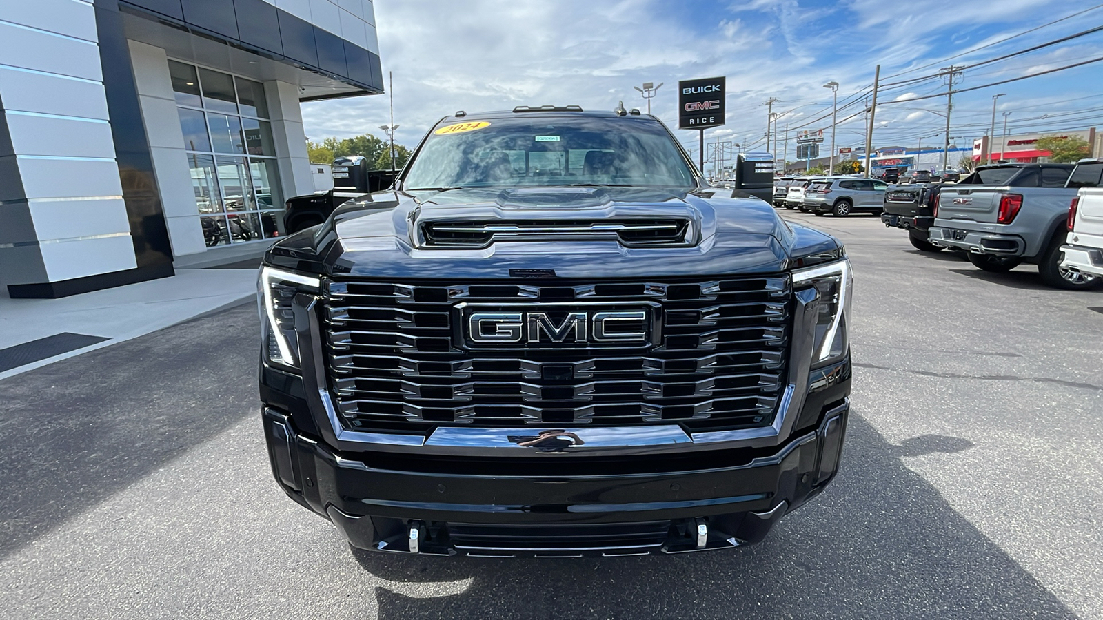 2024 GMC Sierra 2500HD Denali Ultimate 10