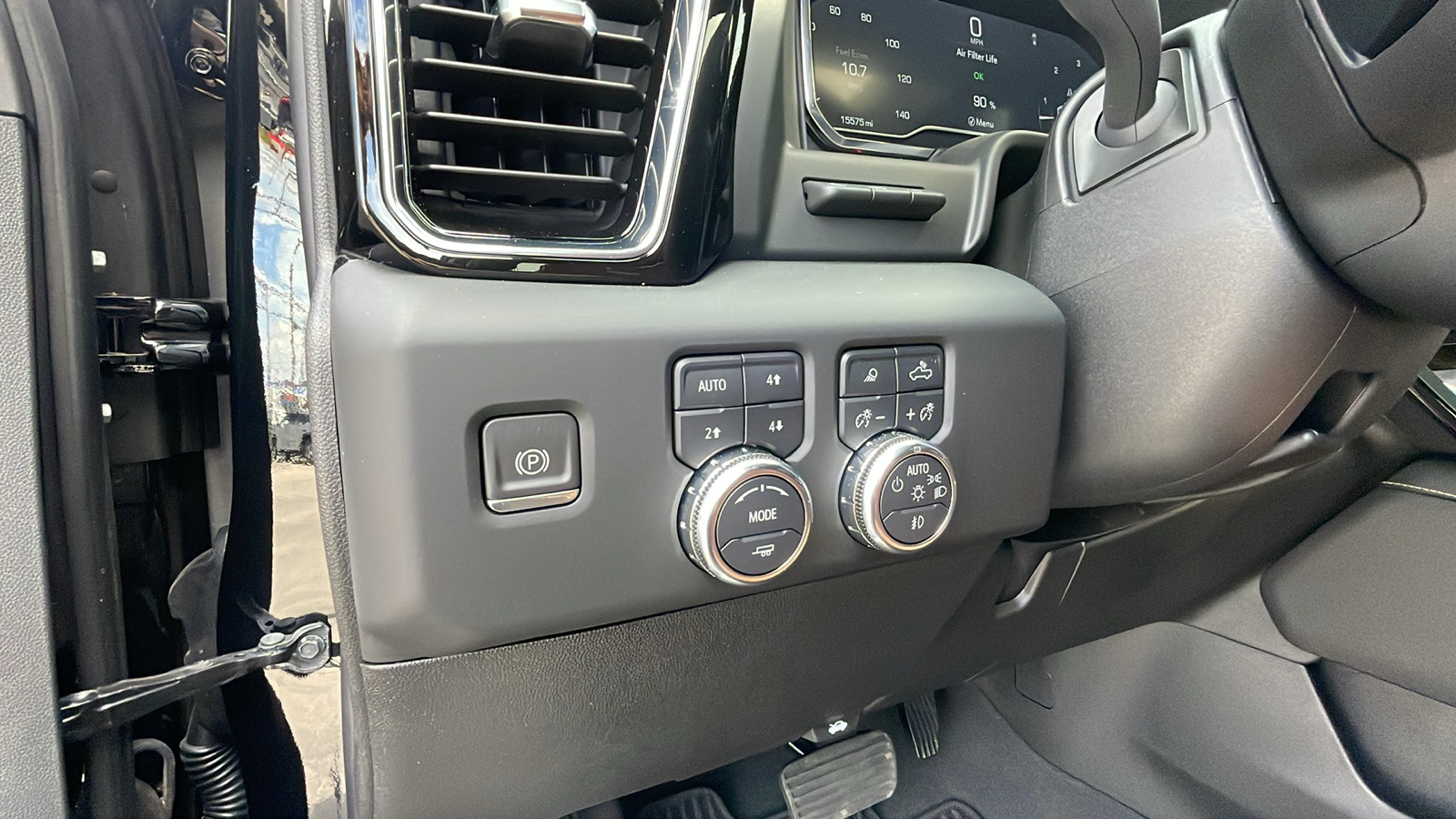 2024 GMC Sierra 2500HD Denali Ultimate 14