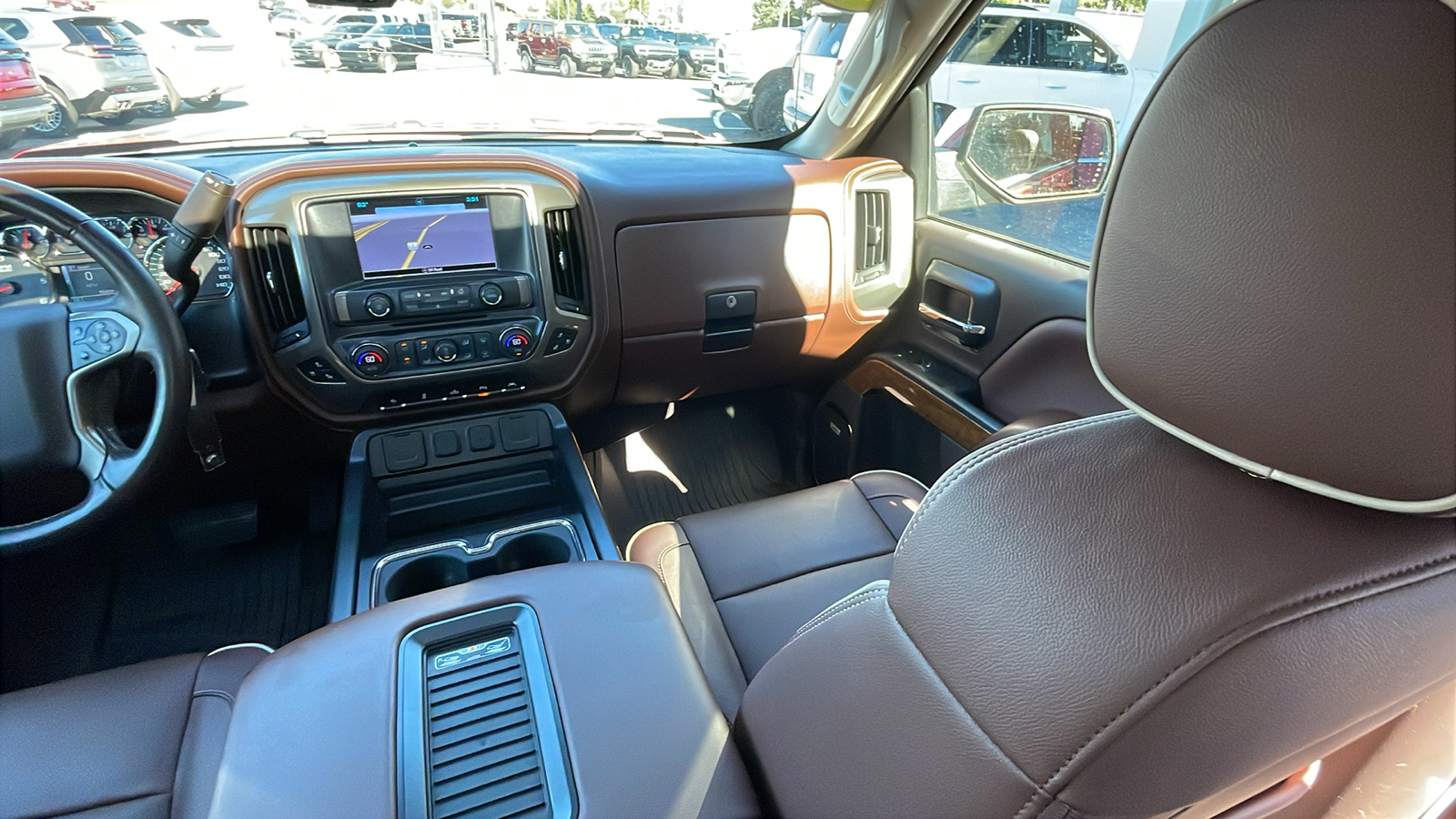 2018 Chevrolet Silverado 1500 High Country 29