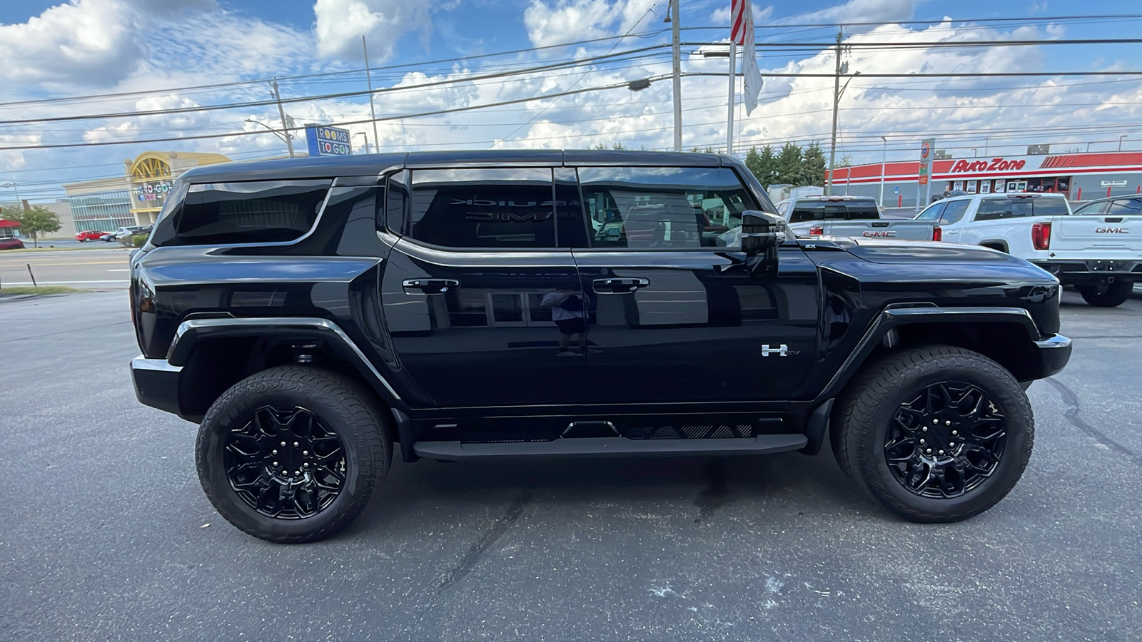 2025 GMC Hummer EV SUV 2X 6