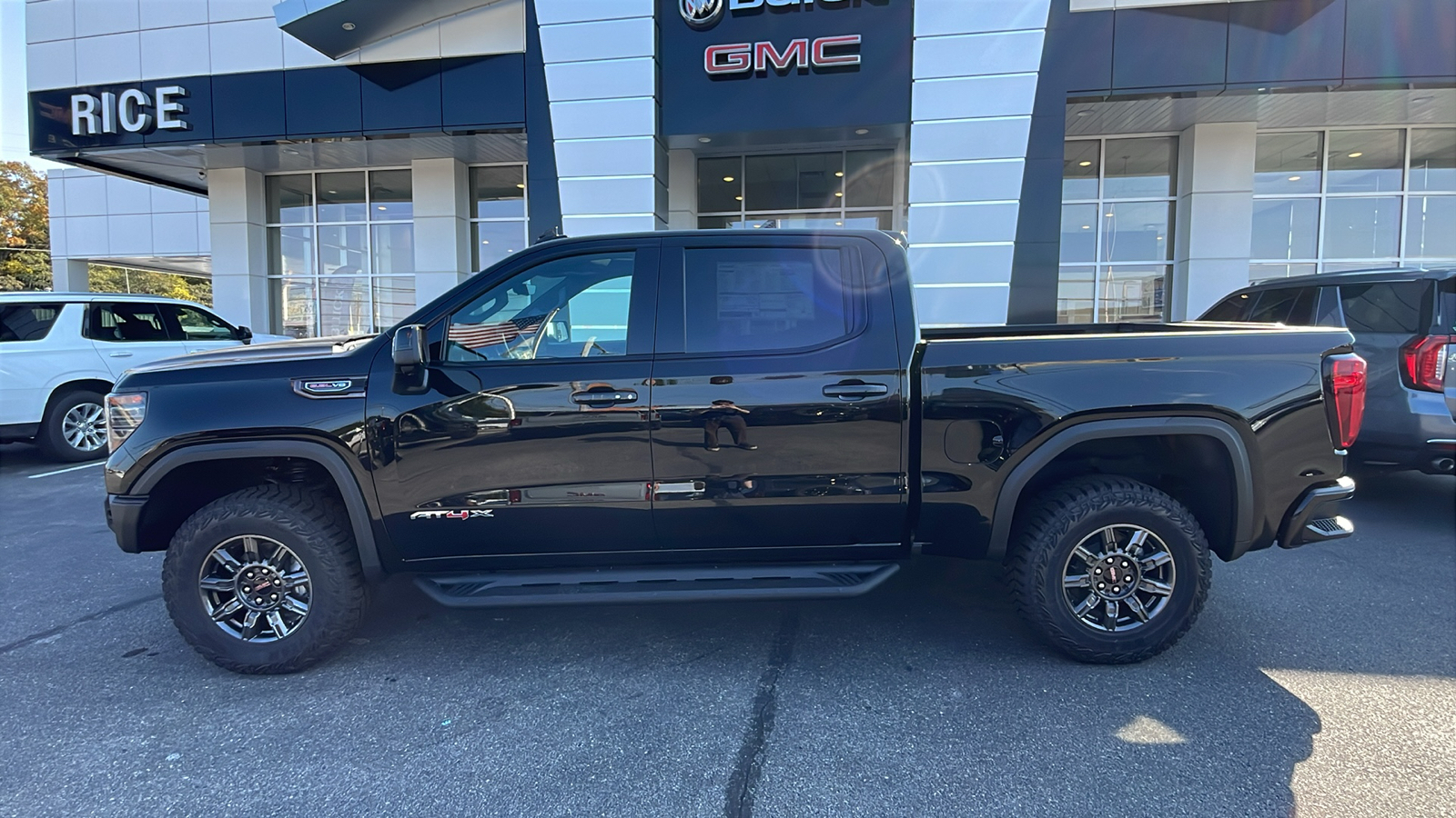 2025 GMC Sierra 1500 AT4X 2