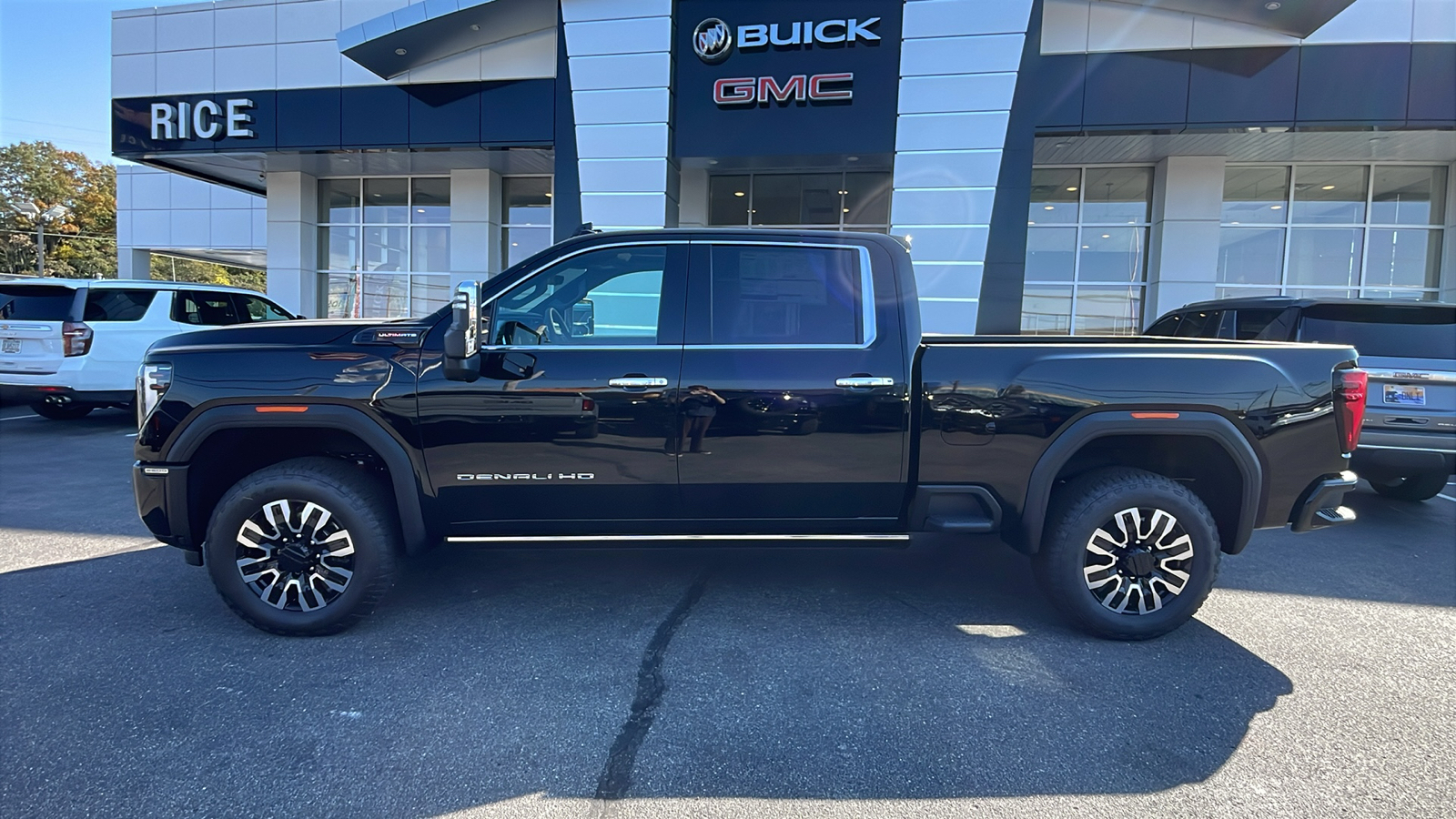 2025 GMC Sierra 2500HD Denali Ultimate 2