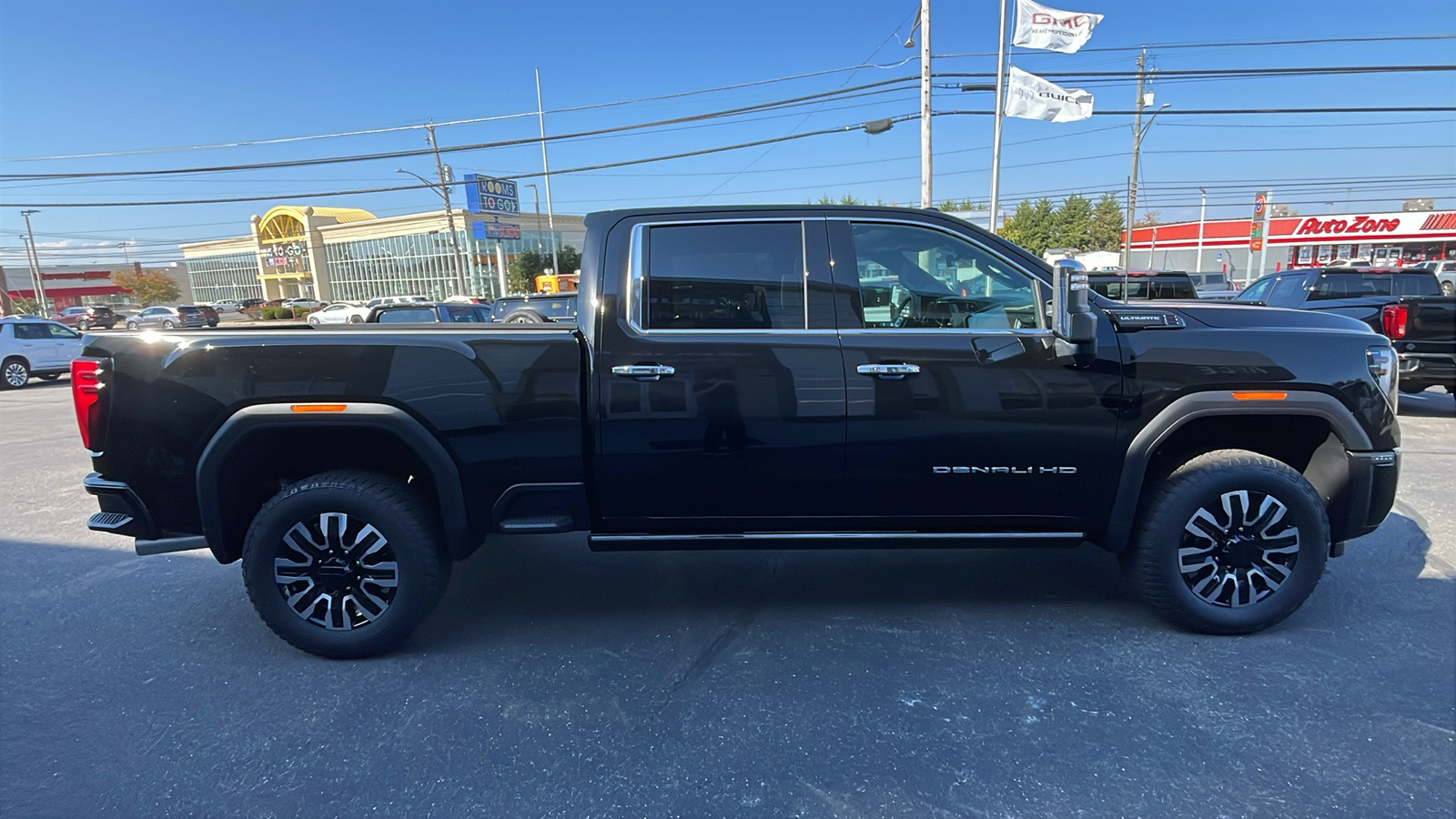 2025 GMC Sierra 2500HD Denali Ultimate 8