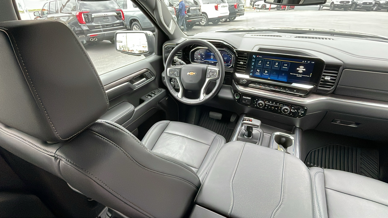 2023 Chevrolet Silverado 1500 LTZ 27