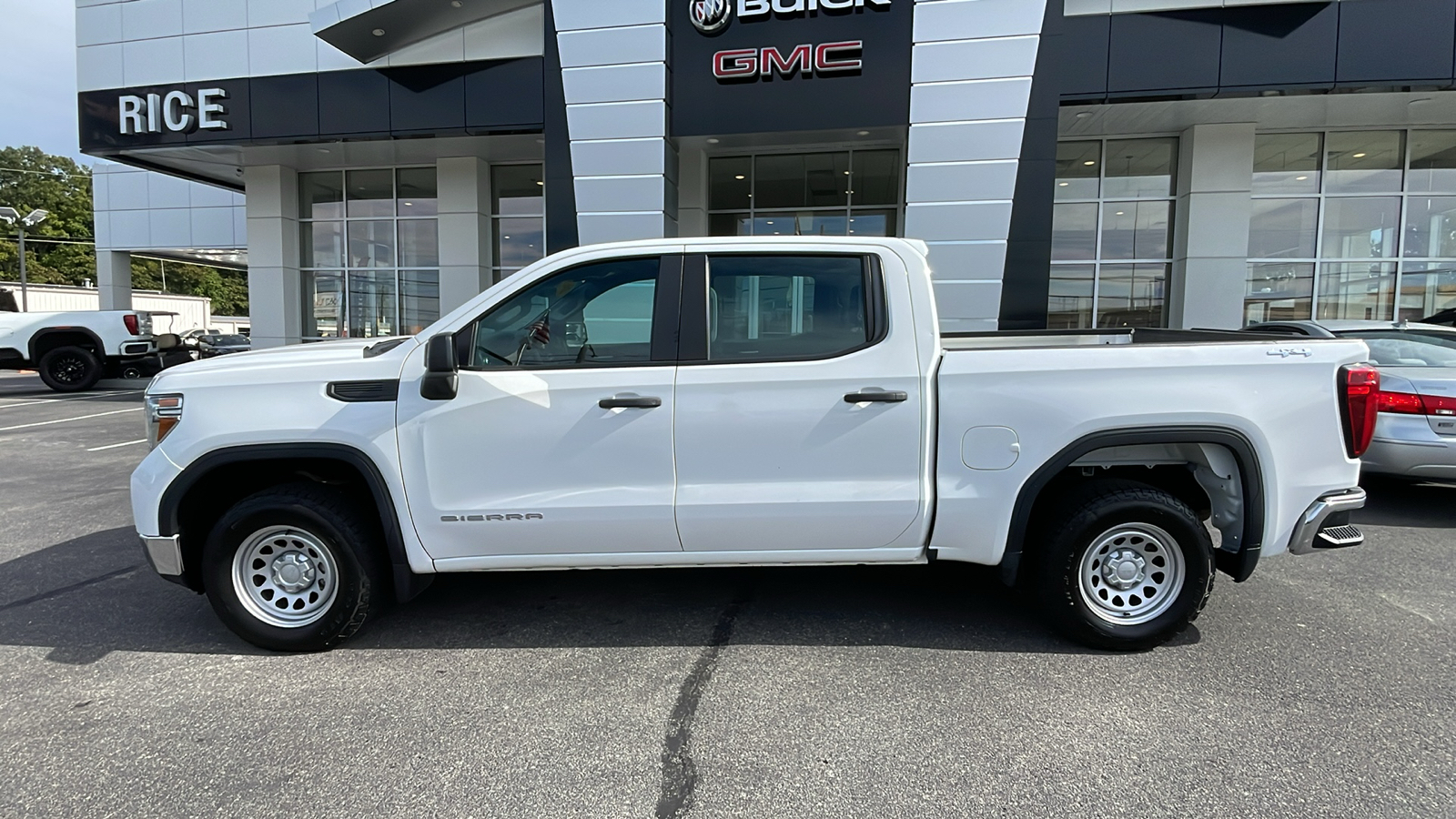 2020 GMC Sierra 1500 Base 2