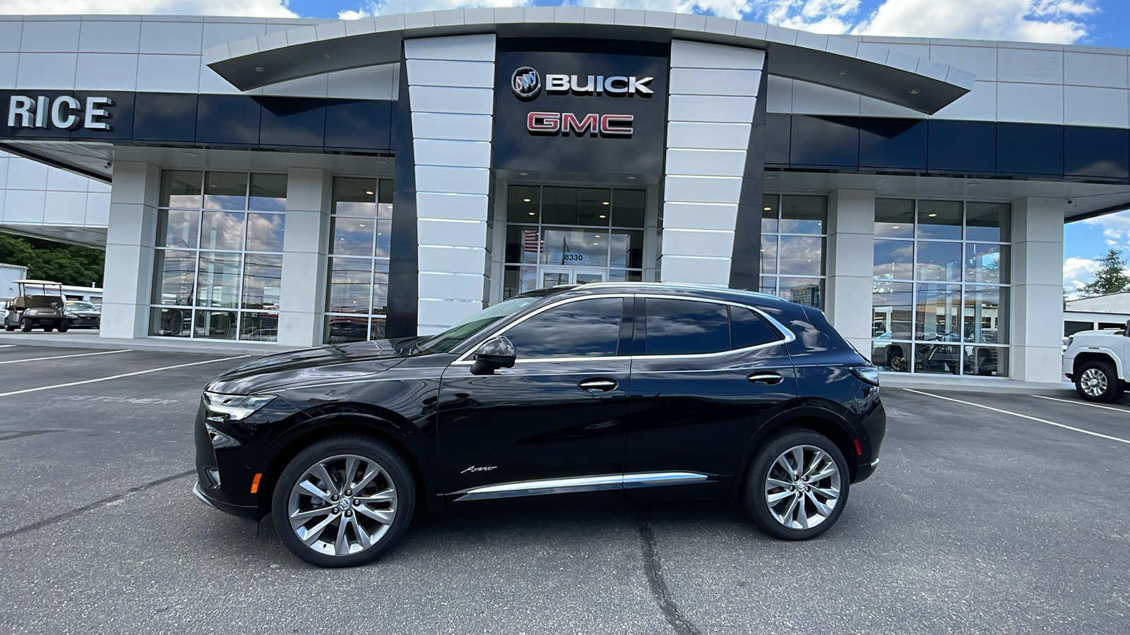 2023 Buick Envision Avenir 1