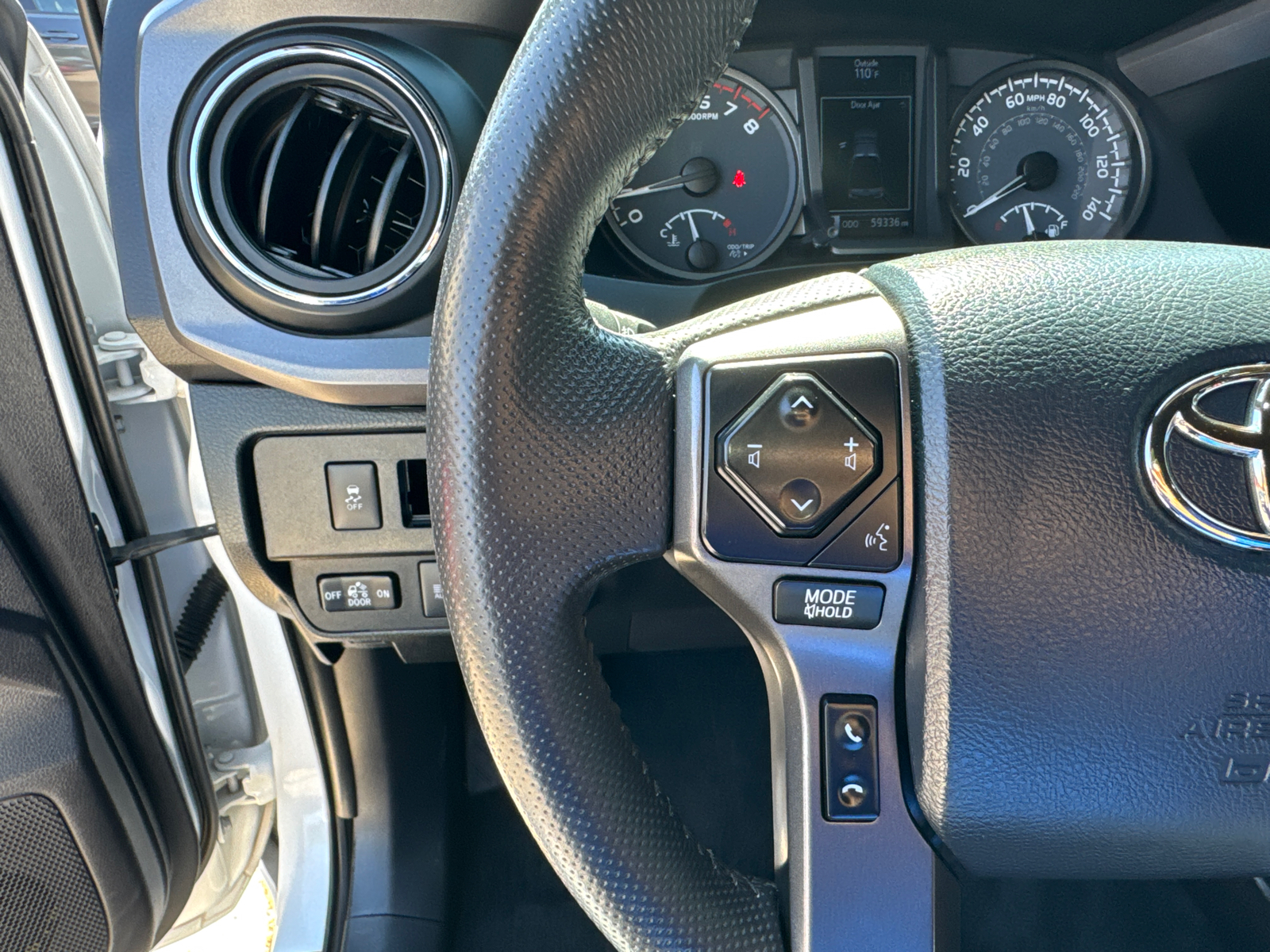 2020 Toyota Tacoma TRD Off-Road 10