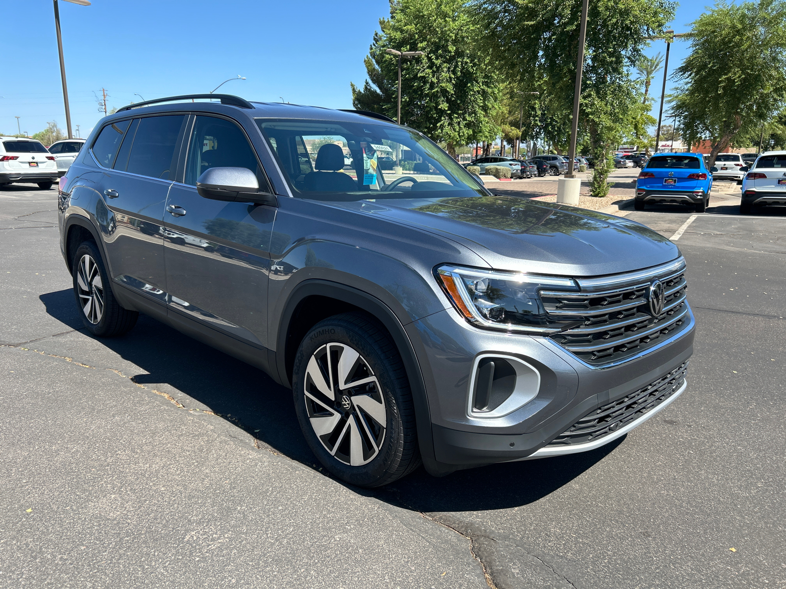 2024 Volkswagen Atlas 2.0T SE w/Technology 2