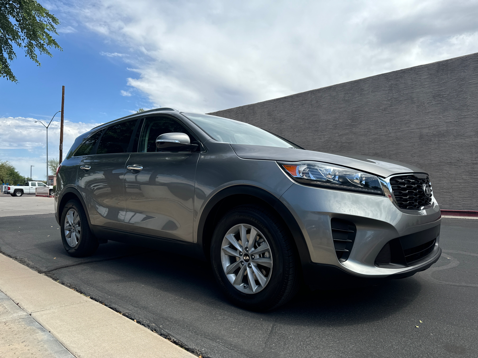 2019 Kia Sorento LX 1